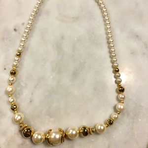 Vintage Pearl Gold Tone Necklace